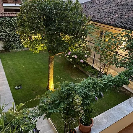 Garden Daire