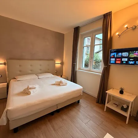 Garden شقة ستريزا